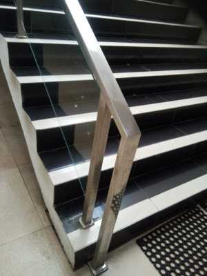 Gambar Thumbnail untuk Relling tangga stenlis dan kaca tempered lokasi bogor masjid agung